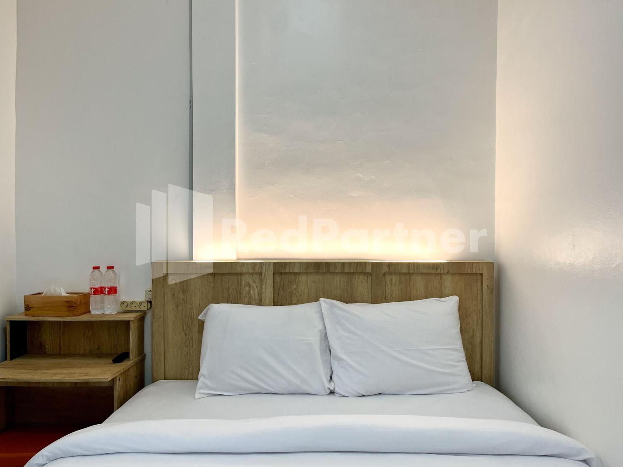 D Palma Near Lokananta Manahan Mitra Reddoorz Solo Exterior foto