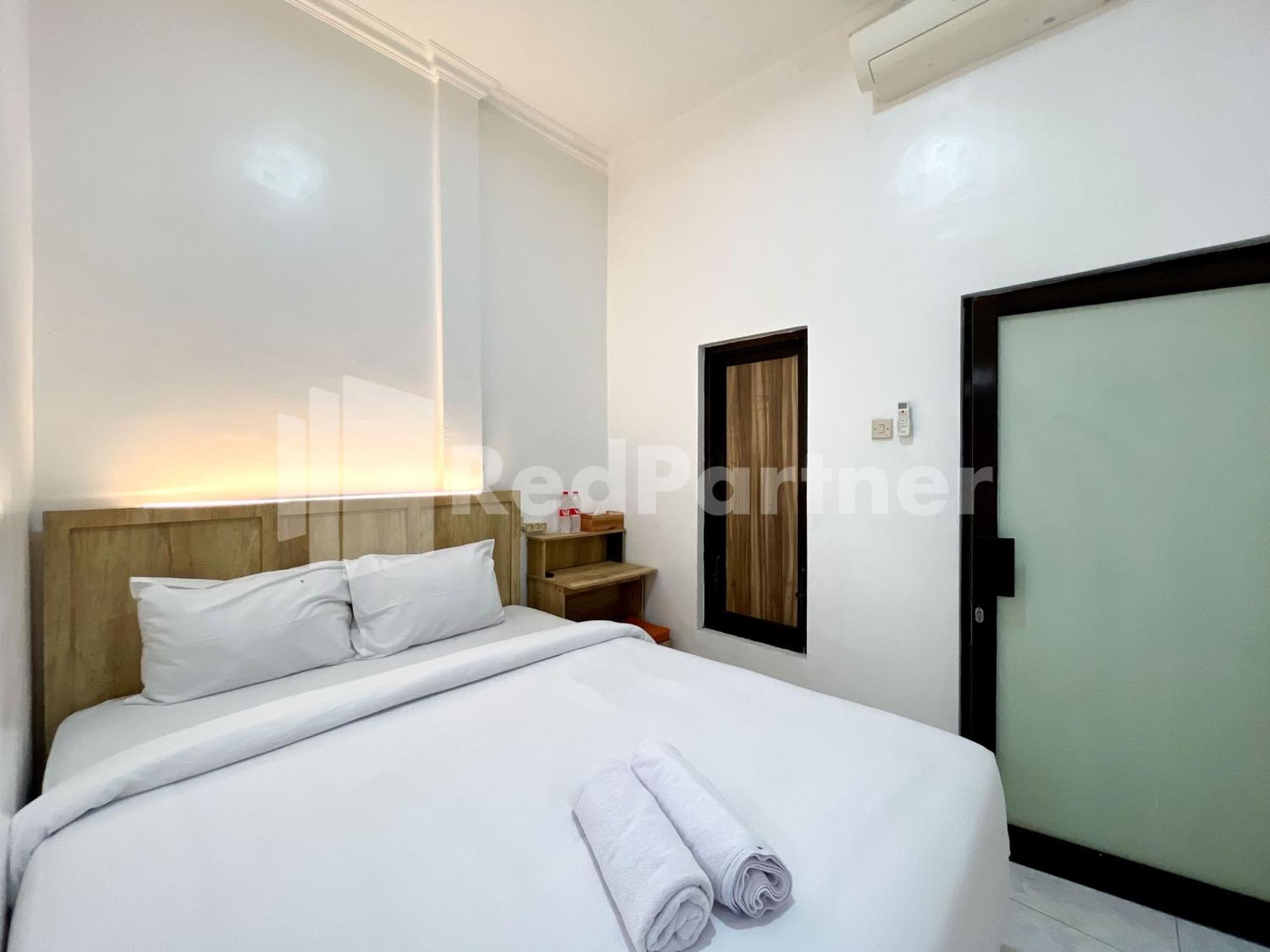 D Palma Near Lokananta Manahan Mitra Reddoorz Solo Exterior foto