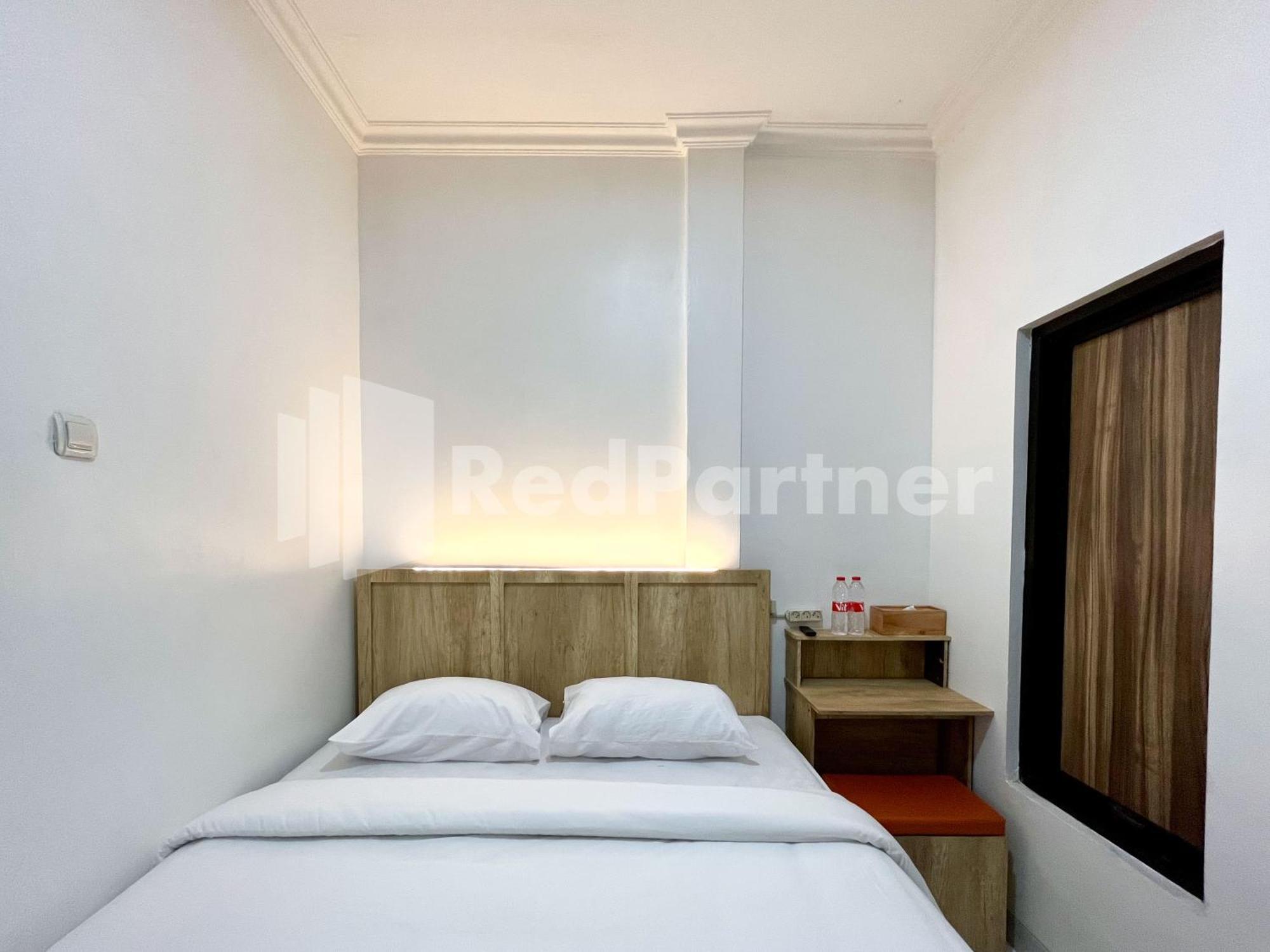 D Palma Near Lokananta Manahan Mitra Reddoorz Solo Exterior foto